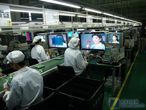 超薄风尚与享乐体验 创维LED背光LCD新品重塑光影美学